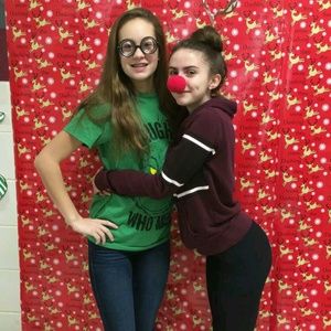 Meet your Posher, Kayla